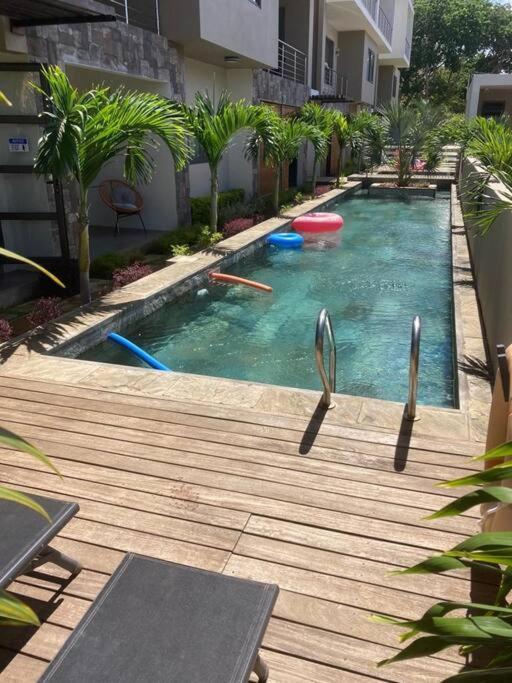 Modern And Cosy Condo: Westwood Apartments Flic en Flac Exterior foto